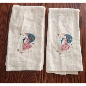 Saturday Knight Holiday 2‎ pc Hand Towel Set Embroidered Pink Kitchy Christmas